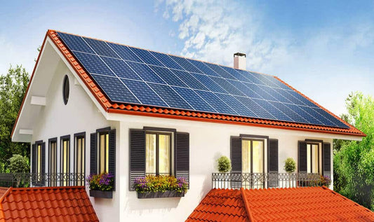 ¿Cuántas placas solares necesito para ganar dinero?